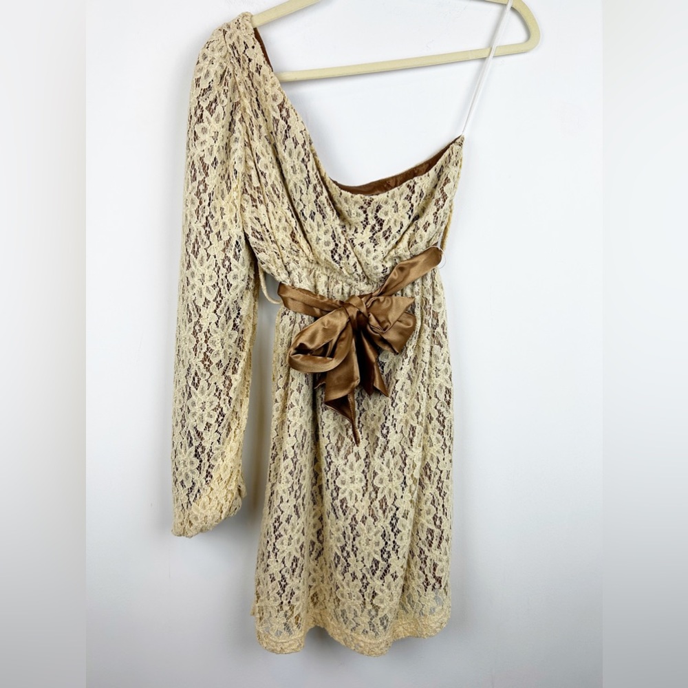 Judith March Lace Gold One Shoulder Mini Cocktail Dress Women’s Size Small